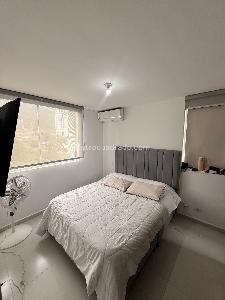 Apartamento de 3 alcobas en venta en Abadia Conj Res Monte Casino, Floridablanca, 78 m² · foto 11 de 18