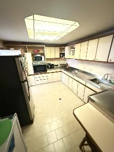 Apartamento de 4 alcobas en venta en Cabecera Del Llano, Bucaramanga, 173 m² · foto 5 de 19