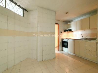 Apartamento de 4 alcobas en venta en La Aurora, Bucaramanga, 94 m² · foto 4 de 20