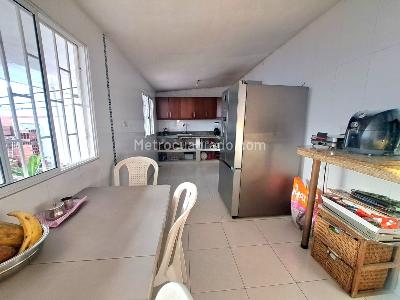 Casa de 4 alcobas en venta en Los Pinos, Barranquilla, 285 m² · foto 14 de 20