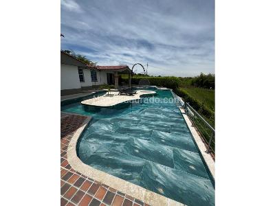 Casa de 3 alcobas en venta en Cerritos, Pereira, 1000 m² · foto 2 de 18