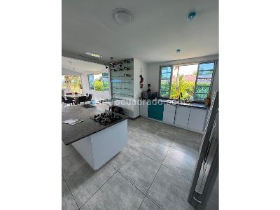 Casa de 3 alcobas en venta en Cerritos, Pereira, 1000 m² · foto 3 de 18