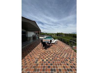 Casa de 3 alcobas en venta en Cerritos, Pereira, 1000 m² · foto 14 de 18