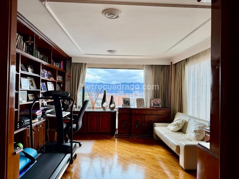 Piso – Bogotá, Localidad Suba - Más