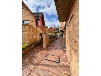 Casa en venta en Usaquen, Bogotá · foto 14 de 20