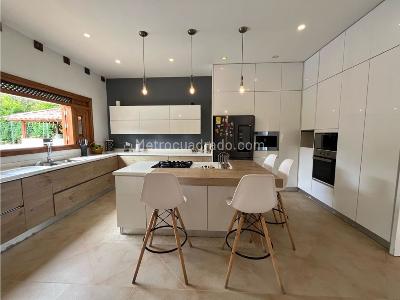 Casa de 5 alcobas en arriendo en Cerritos, Pereira, 900 m² · foto 6 de 20
