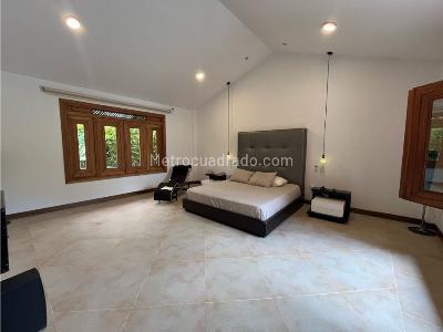 Casa de 5 alcobas en arriendo en Cerritos, Pereira, 900 m² · foto 12 de 20