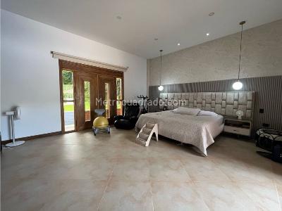 Casa de 5 alcobas en arriendo en Cerritos, Pereira, 900 m² · foto 13 de 20