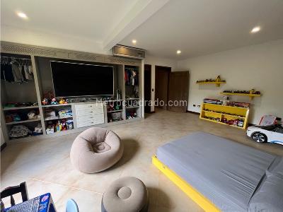 Casa de 5 alcobas en arriendo en Cerritos, Pereira, 900 m² · foto 15 de 20