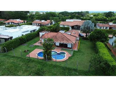 Casa de 3 alcobas en venta en Cerritos, Pereira, 240 m² · foto 2 de 20