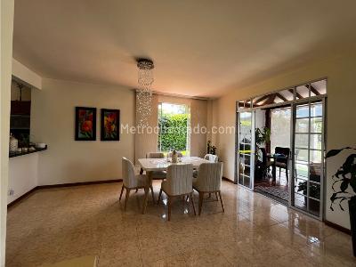 Casa de 3 alcobas en venta en Cerritos, Pereira, 240 m² · foto 8 de 20