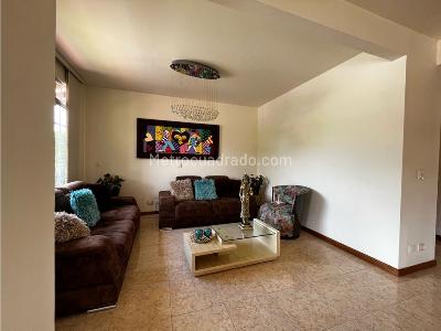 Casa de 3 alcobas en venta en Cerritos, Pereira, 240 m² · foto 10 de 20