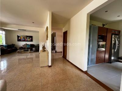 Casa de 3 alcobas en venta en Cerritos, Pereira, 240 m² · foto 15 de 20