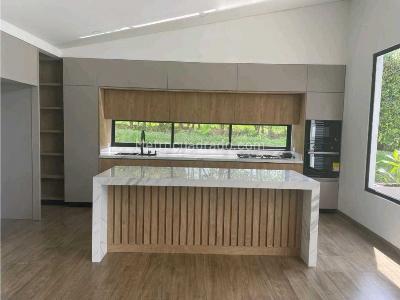 Casa de 4 alcobas en venta en Via Armenia, Pereira, 1800 m² · foto 7 de 18