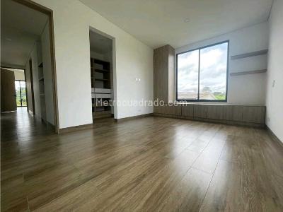 Casa de 4 alcobas en venta en Via Armenia, Pereira, 1800 m² · foto 11 de 18