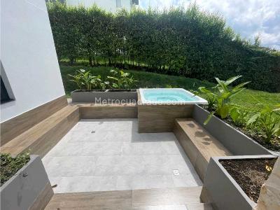 Casa de 4 alcobas en venta en Via Armenia, Pereira, 1800 m² · foto 18 de 18