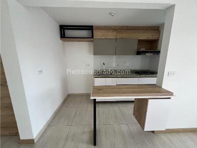 Apartamento en venta en Av, Pereira · foto 2 de 14