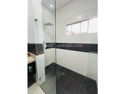 Casa de 4 alcobas en venta en Pinares, Pereira, 240 m² · foto 15 de 20