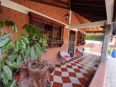 Casa en venta en Pueblito Cafetero, Pereira · foto 3 de 20