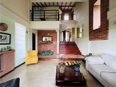 Casa de 4 alcobas en venta en Via Armenia, Pereira · foto 3 de 20