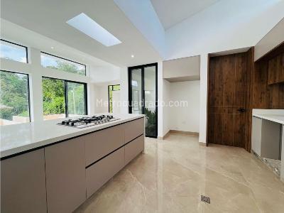 Casa de 4 alcobas en venta en El Tigre Cerritos, Pereira, 340 m² · foto 5 de 20