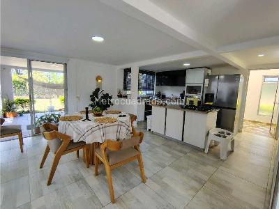 Casa de 3 alcobas en venta en Via Morelia, Pereira, 229 m² · foto 7 de 20