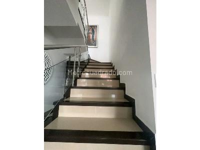 Apartamento de 3 alcobas en venta en Los Alpes, Pereira, 240 m² · foto 11 de 19