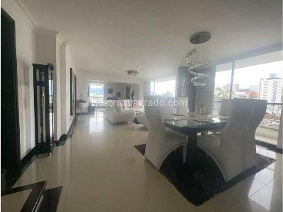 Apartamento de 3 alcobas en venta en Los Alpes, Pereira, 240 m² · foto 2 de 19
