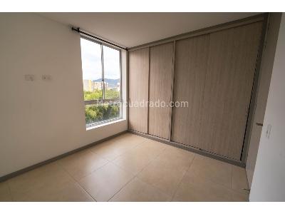 Apartamento de 2 alcobas en venta en Dosquebradas, Pereira, 55 m² · foto 10 de 16