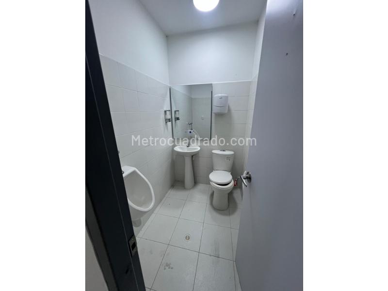 Local Comercial en Arriendo, Av Simon Bolivar, Dosquebradas - Vista 4