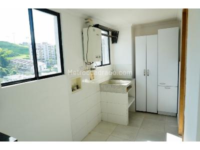 Apartamento en venta en Pinares, Pereira · foto 4 de 19
