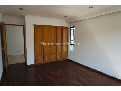 Apartamento en venta en Pinares, Pereira · foto 6 de 19