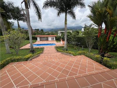 Casa en venta en Combia, Pereira · foto 2 de 20