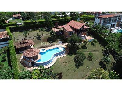 Casa en Arriendo, Tres Puertas Via Morelia, Pereira