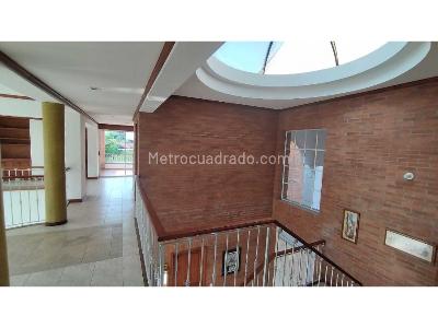 Casa de 5 alcobas en venta en Cerritos, Pereira, 600 m² · foto 12 de 20