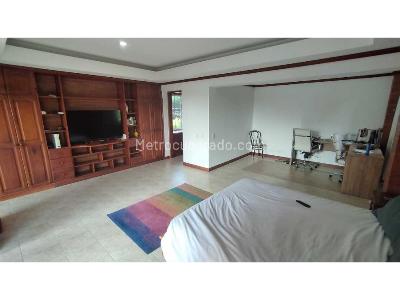 Casa de 5 alcobas en venta en Cerritos, Pereira, 600 m² · foto 16 de 20