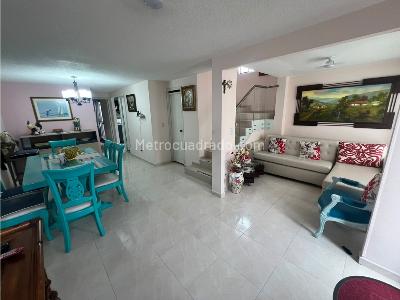 Casa en venta en Av 30 De Agosto, Pereira · foto 3 de 20