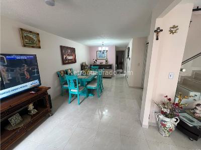 Casa en venta en Av 30 De Agosto, Pereira · foto 4 de 20