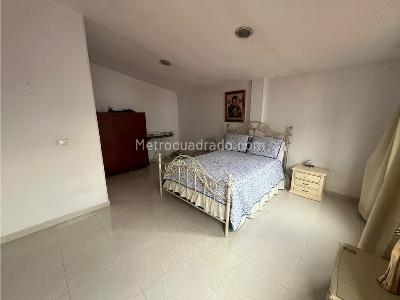 Casa en venta en Av 30 De Agosto, Pereira · foto 10 de 20