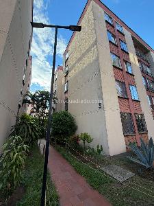 Apartamento de 3 alcobas en venta en Oasis De Comfandi, Cali, 66 m² · foto 2 de 9