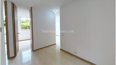 Apartamento de 2 alcobas en venta en Bajo Jordan, Cali, 47 m² · foto 7 de 14