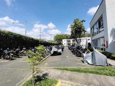 Apartamento de 3 alcobas en venta en Ciudad Pacifica, Cali, 59 m² · foto 19 de 20