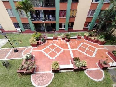 Apartamento de 3 alcobas en venta en Gratamira, Cali, 61 m² · foto 11 de 13