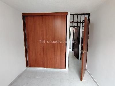 Apartamento de 3 alcobas en venta en Gratamira, Cali, 61 m² · foto 7 de 13