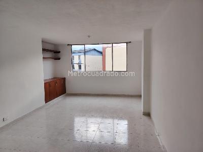 Apartamento de 3 alcobas en venta en Primero De Mayo, Cali, 75 m² · foto 2 de 17