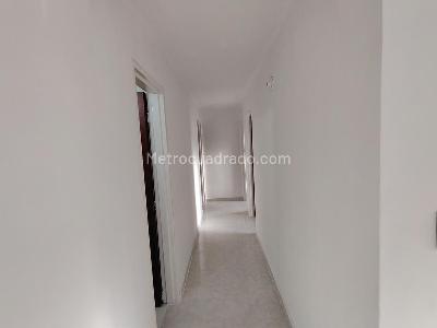 Apartamento de 3 alcobas en venta en Primero De Mayo, Cali, 75 m² · foto 8 de 17