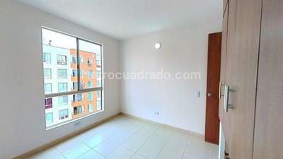 Apartamento de 3 alcobas en venta en Valle Del Lili, Cali, 58 m² · foto 12 de 20