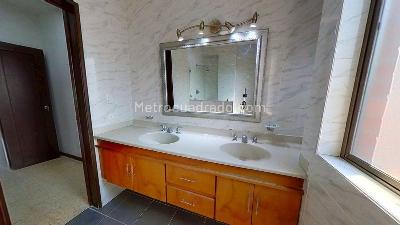 Apartamento de 3 alcobas en venta en El Ingenio, Cali, 205 m² · foto 18 de 18