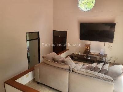 Casa de 4 alcobas en venta en Casa Campestre, Ibagué, 336 m² · foto 19 de 20