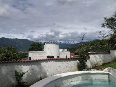 Casa de 4 alcobas en venta en Casa Campestre, Ibagué, 336 m² · foto 6 de 20
